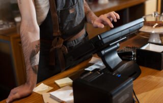 Accurate POS Aplikasi Kasir Rekam Seluruh Transaksi Penjualan Otomatis dan Real Time