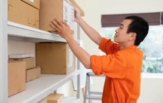 Accurate Online Rahasia Kelola Stok Barang agar Tidak Menumpuk di Gudang 1